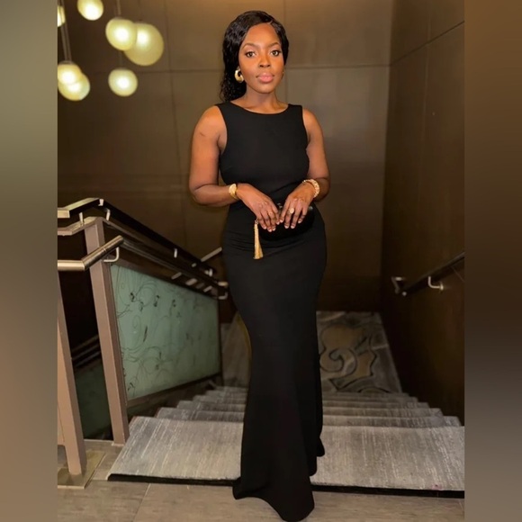 NWOT Love In Your Eyes Black Knotted Mermaid Maxi Dress - Picture 4 of 10